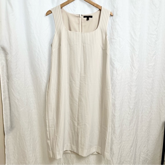 BANANA REPUBLIC | SCULPTED SHEATH DRESS WHITE PIN STRIPED CAP SLEEVES SIZE 14 - Picture 3 of 8